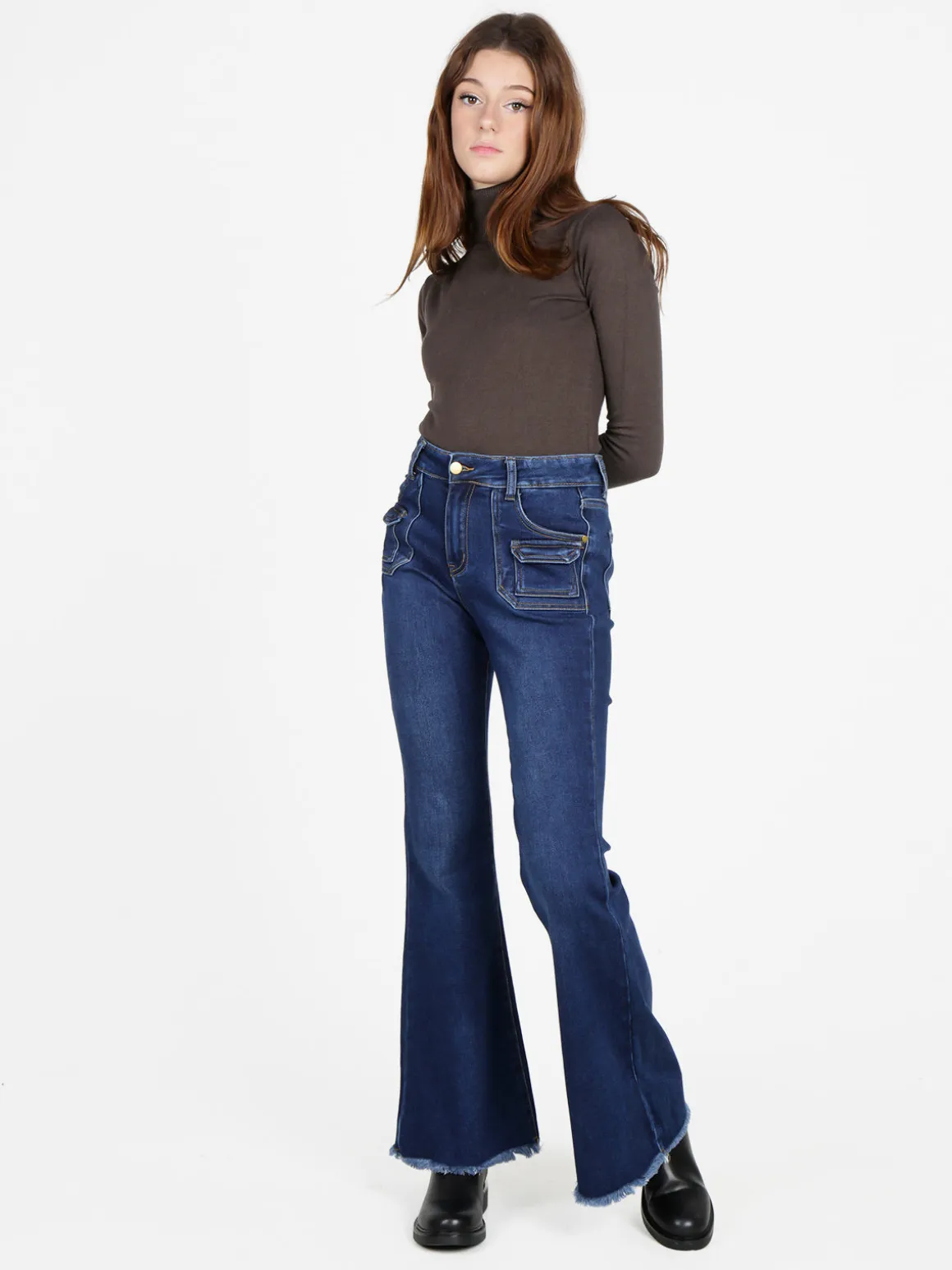 Vale Denim Jeans donna con tasche in vita e finale a zampa sfrangiato