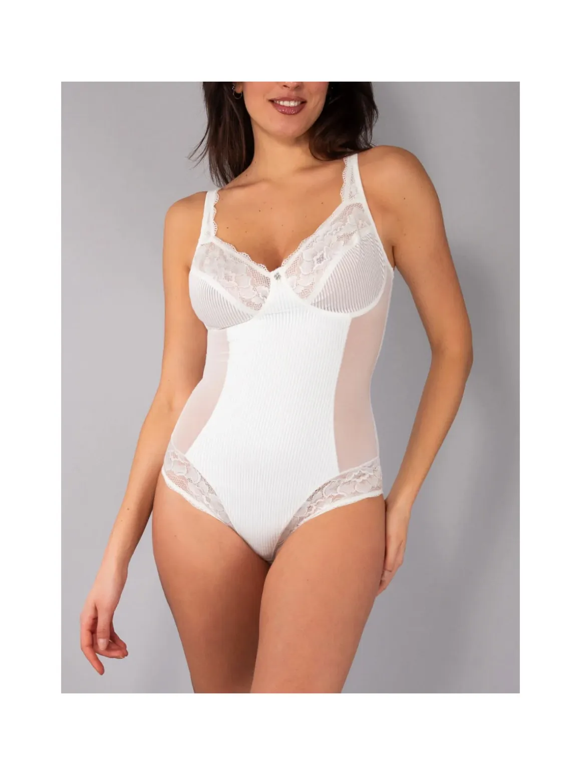 Verde Veronica AR40 Body donna con pizzo senza ferretto coppa C - panna