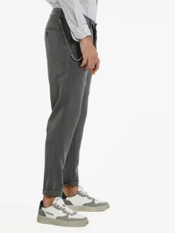 X-Cape Pantaloni casual da uomo con catena