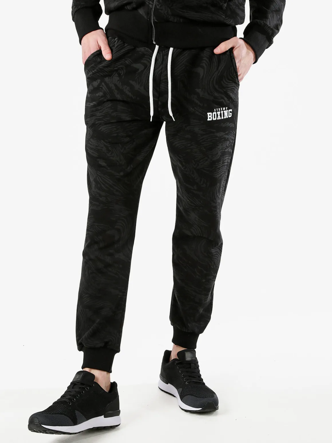 Xtreme Boxing Pantaloni tuta da uomo in cotone con stampe e polsini - nero