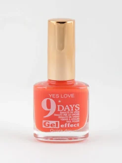 Yes Love Cosmetics Smalto 9 days effetto gel asciugatura rapida