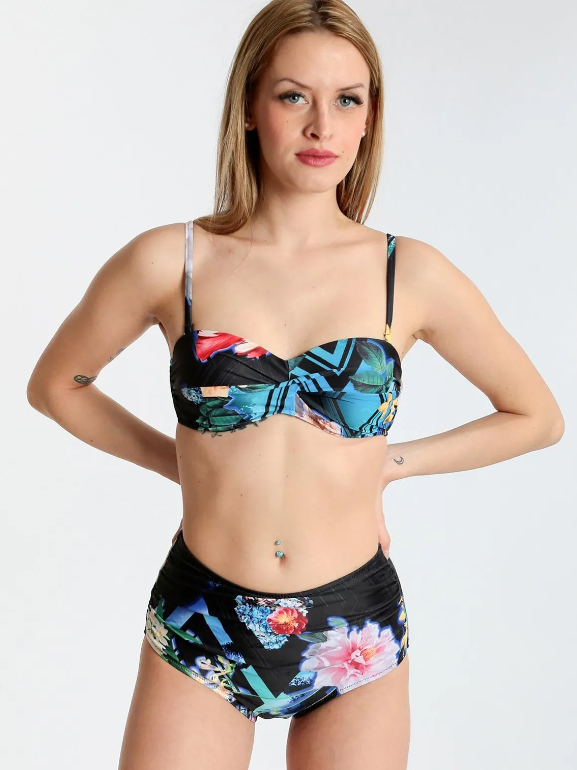 Y&M Bikini a fascia con slip a vita alta